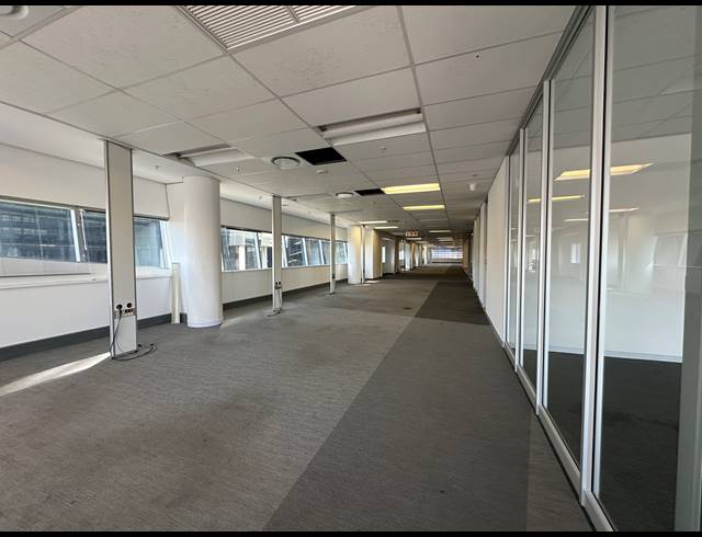 1,368M² OFFICE TO LET IN SANDTON CENTRAL